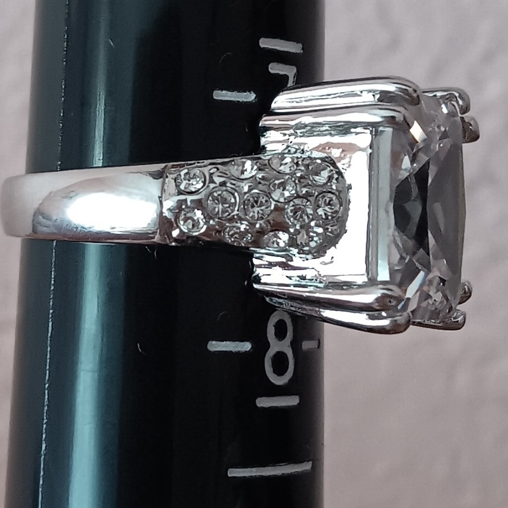 Silver Tone Rhinestone Ring - Picture 6 of 7